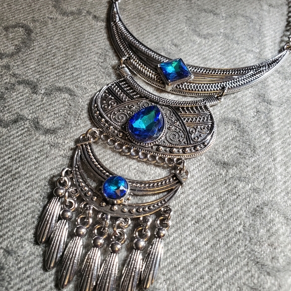 Blue stone gorgeous necklace - Picture 6 of 8